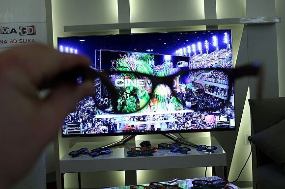 LG CINEMA 3D TV LM960V