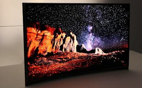 ZakrivljeniOledSamsung
