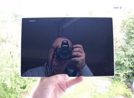 Sony Xperia Z2 Tablet 1