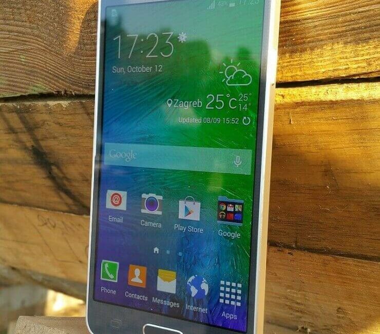 Samsung Galaxy Alpha recenzija 3