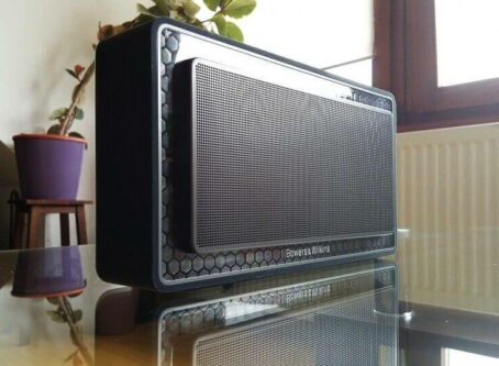 Bowers Wilkins T7 2