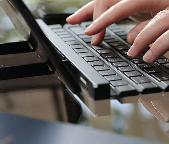 LG Rolly Keyboard 4