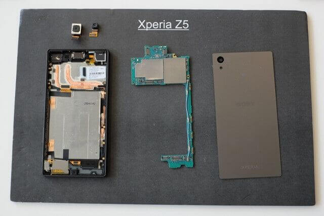 Rastavljena Sony Xperia Z5