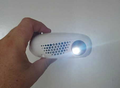 LG Minibeam PV150G recenzija 8
