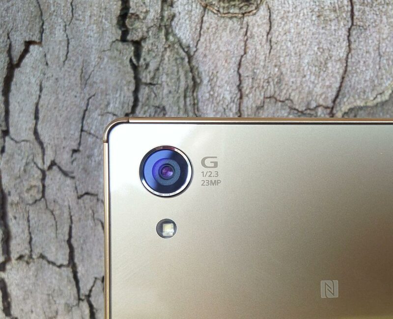 Sony Xperia Z5 zlatna 7