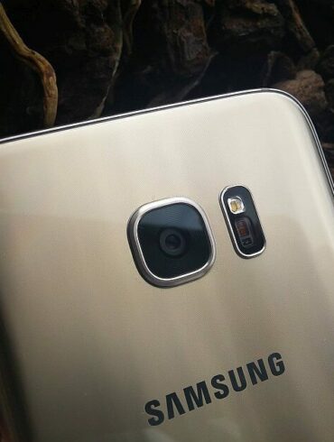 Samsung Galaxy S7 edge 22