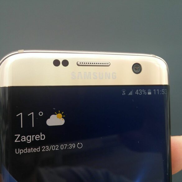 Samsung Galaxy S7 edge 3