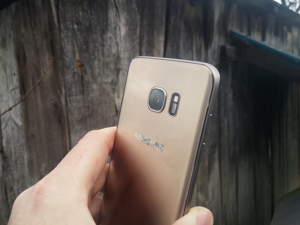 Samsung Galaxy S7 edge 6