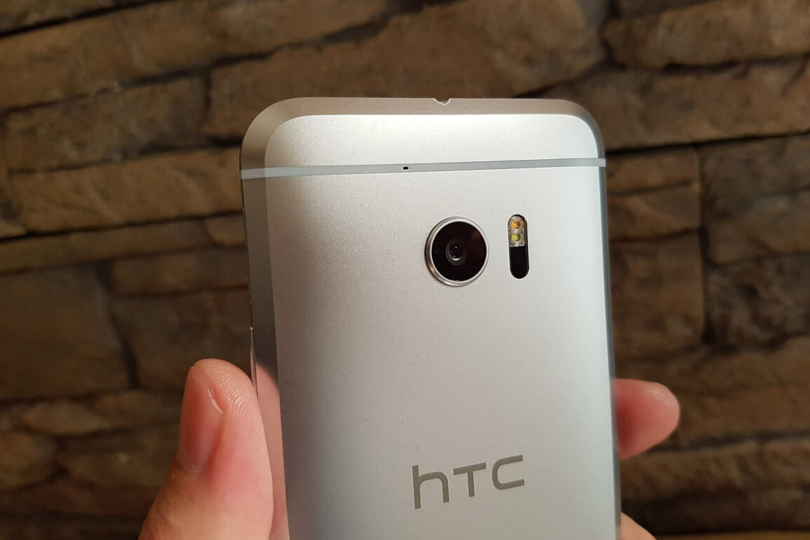 HTC 10 recenzija 3