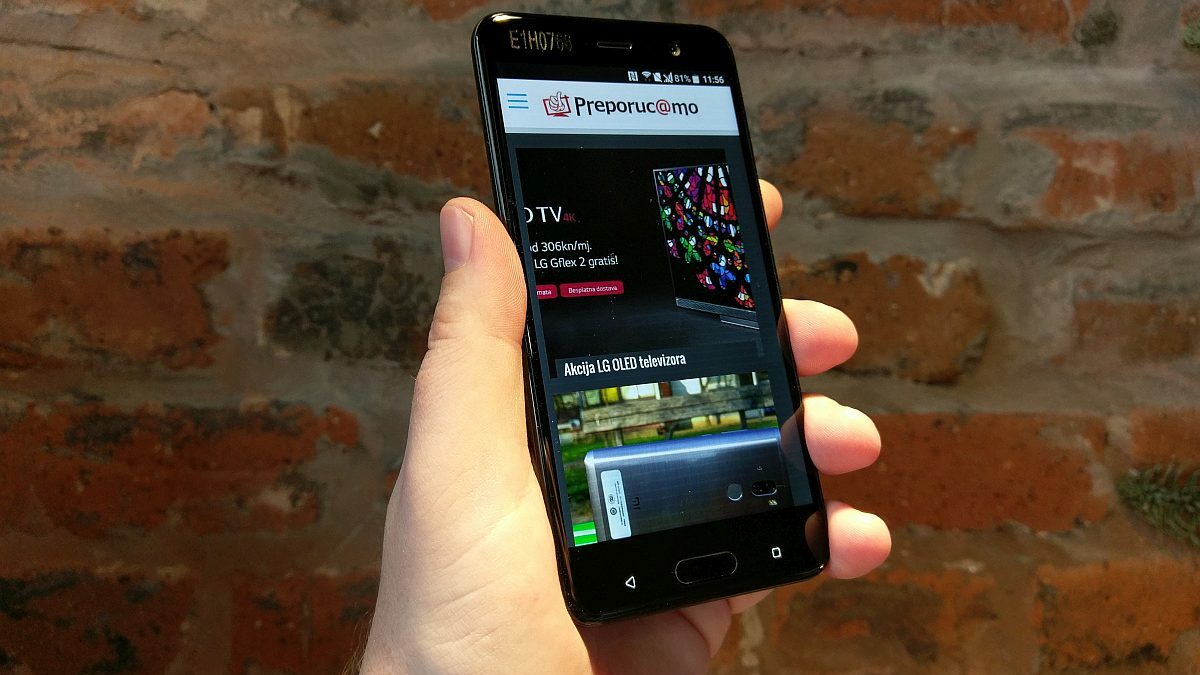 HTC U Ultra i HTC U Play 12