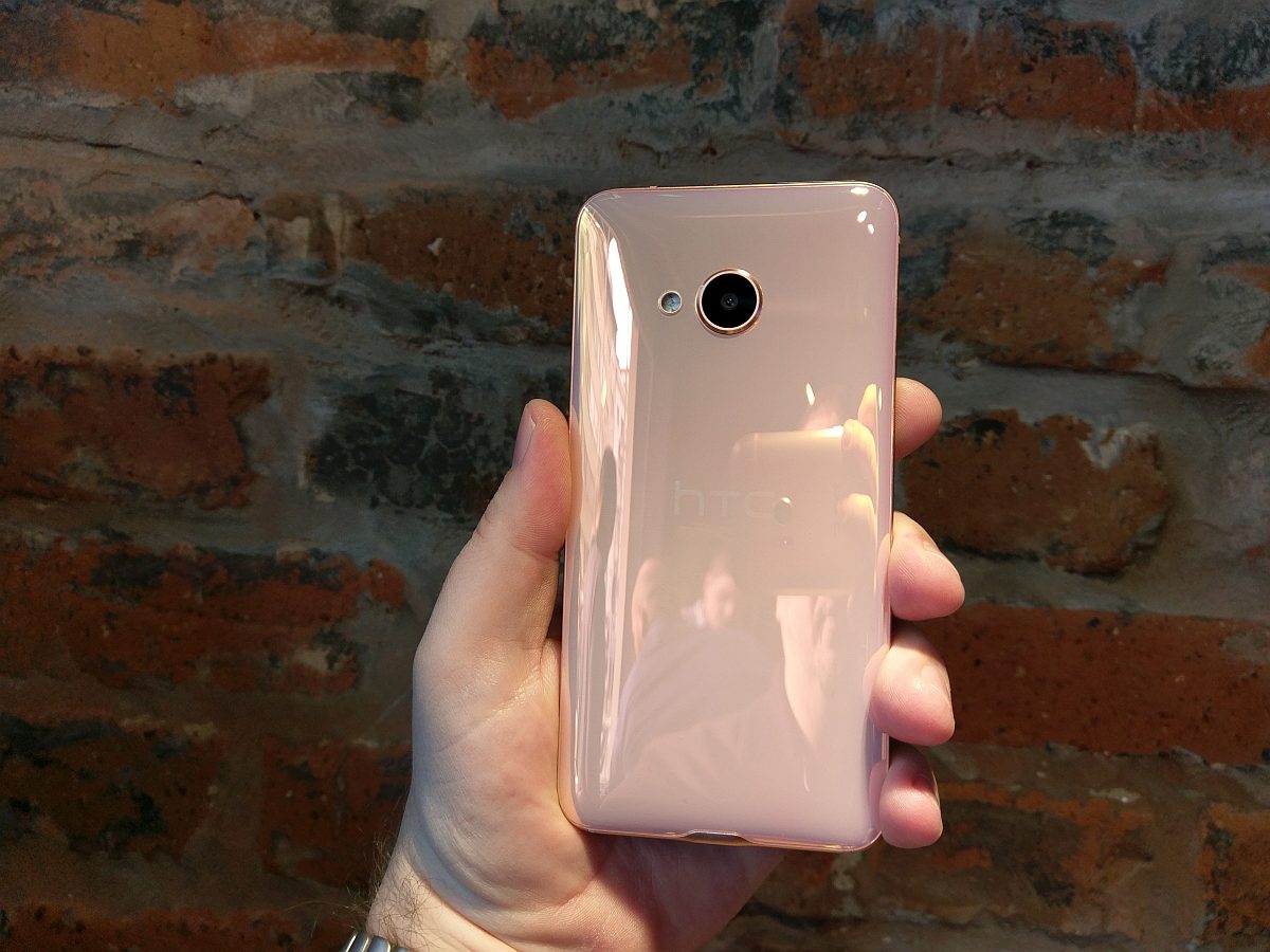 HTC U Ultra i HTC U Play 6