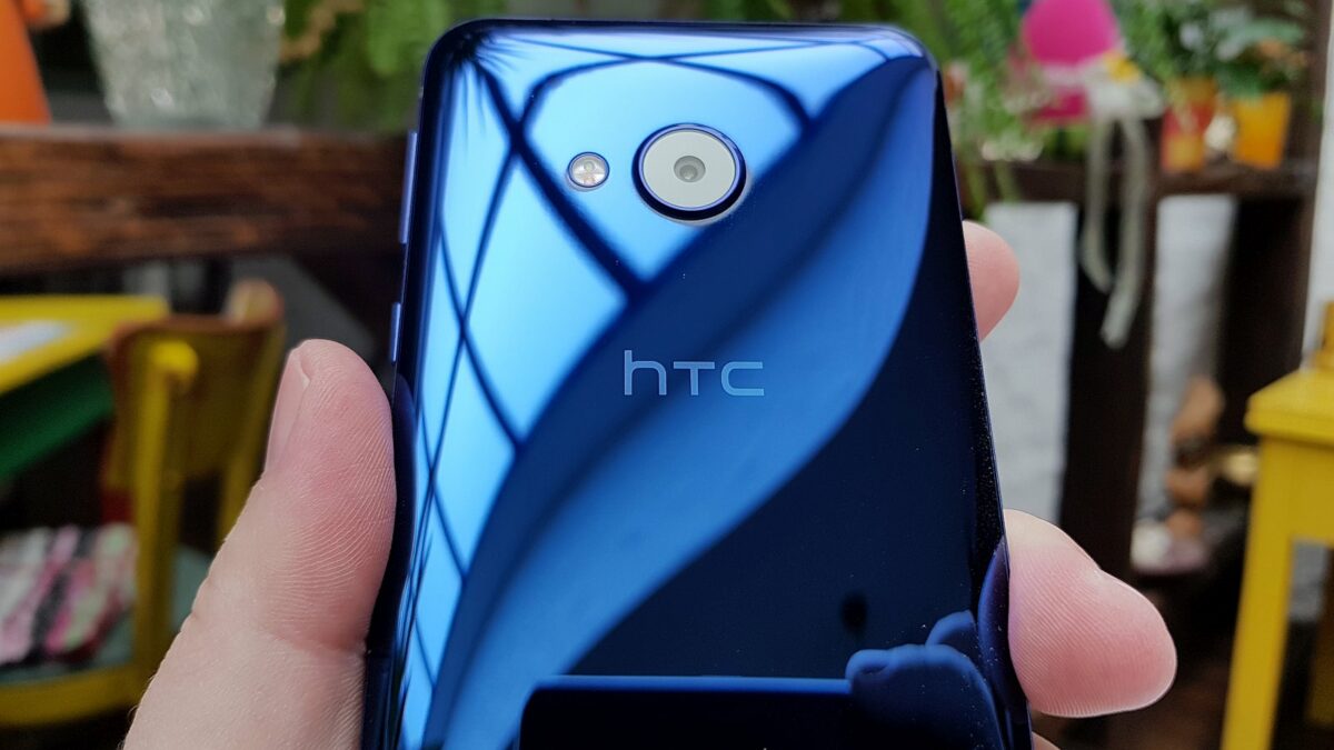HTC U Play 4