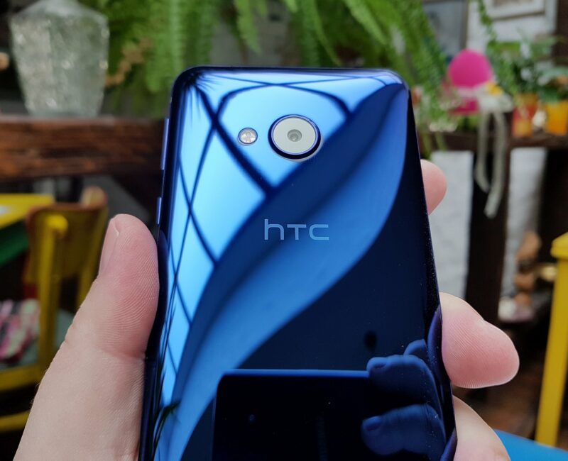 HTC U Play 4