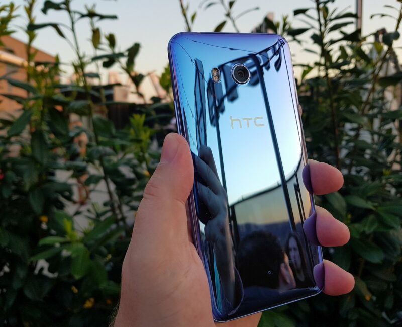 HTC U11 3