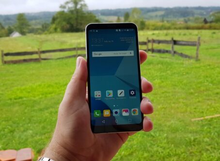 LG Q6 6