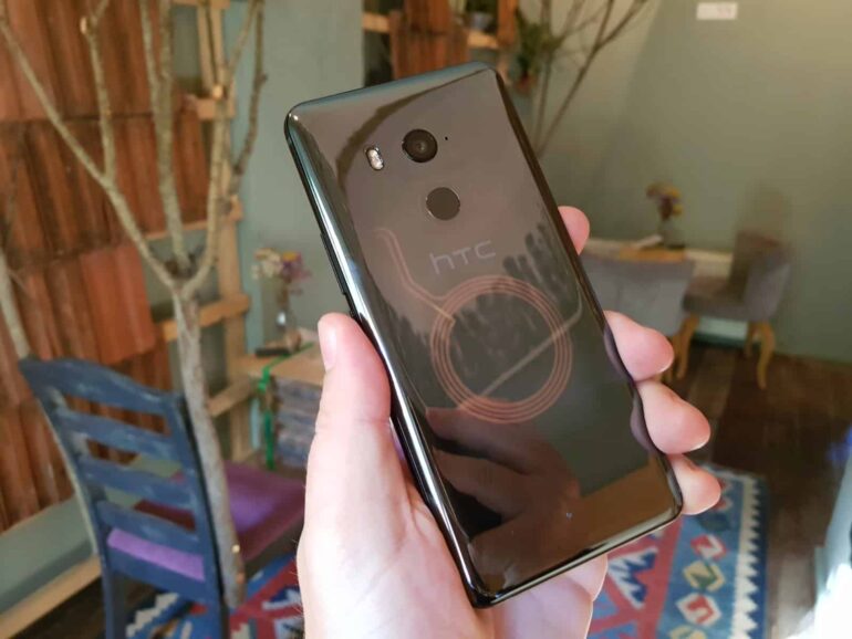 HTC U11 8