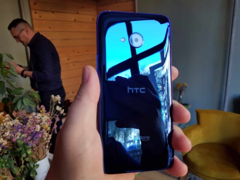 HTC U11 Life 1