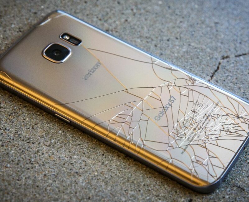 s7 edge broken