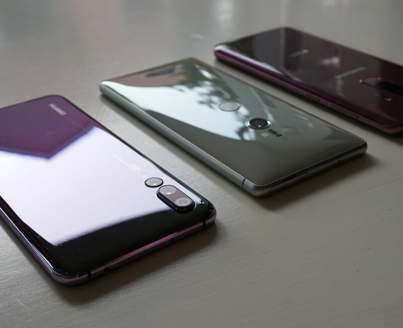 P20 Pro vs XZ2 vs S9 1