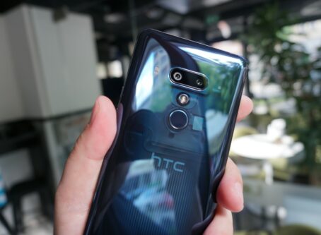 HTC U12 15