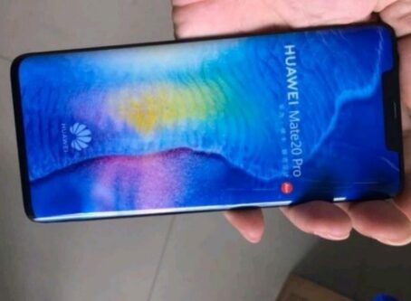 Huawei Mate 20 Pro 1 e1536525877892