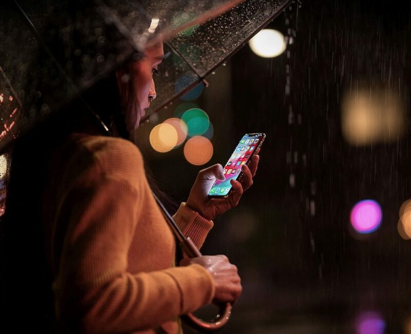 iPhone Xs 2