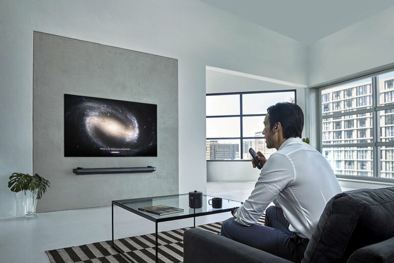 LG ThinQ AI TV Lifestyle 02