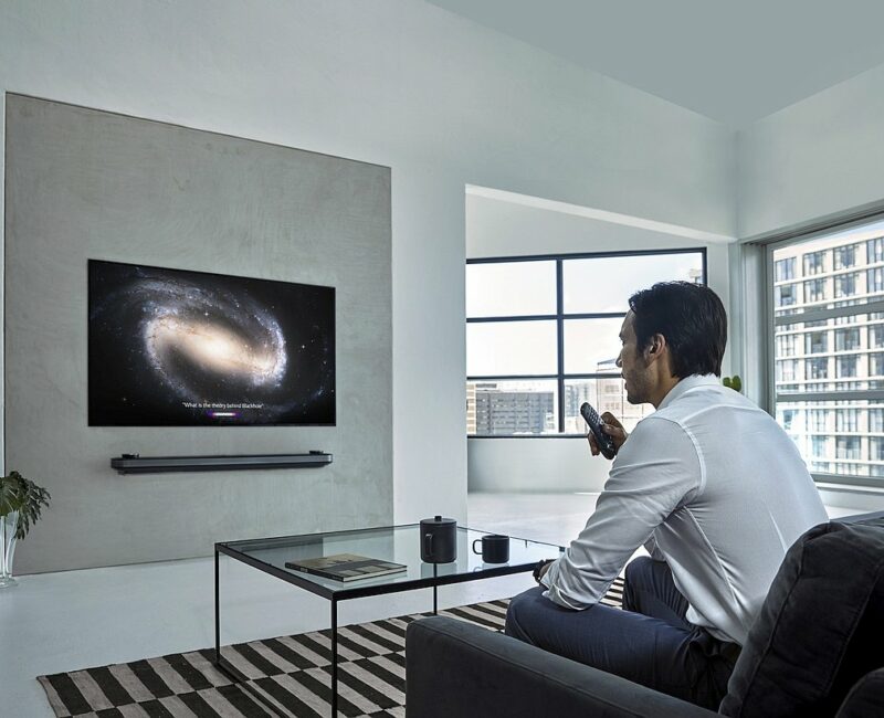 LG ThinQ AI TV Lifestyle 02