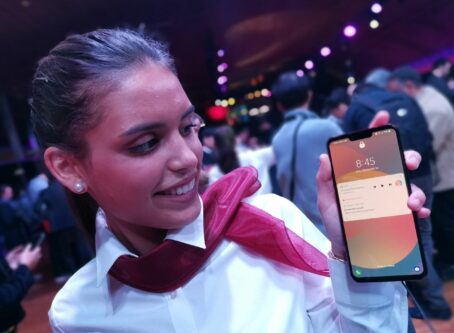 LG G8 ThinQ 2 2