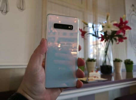 Samsung S10 22 e1551811639800