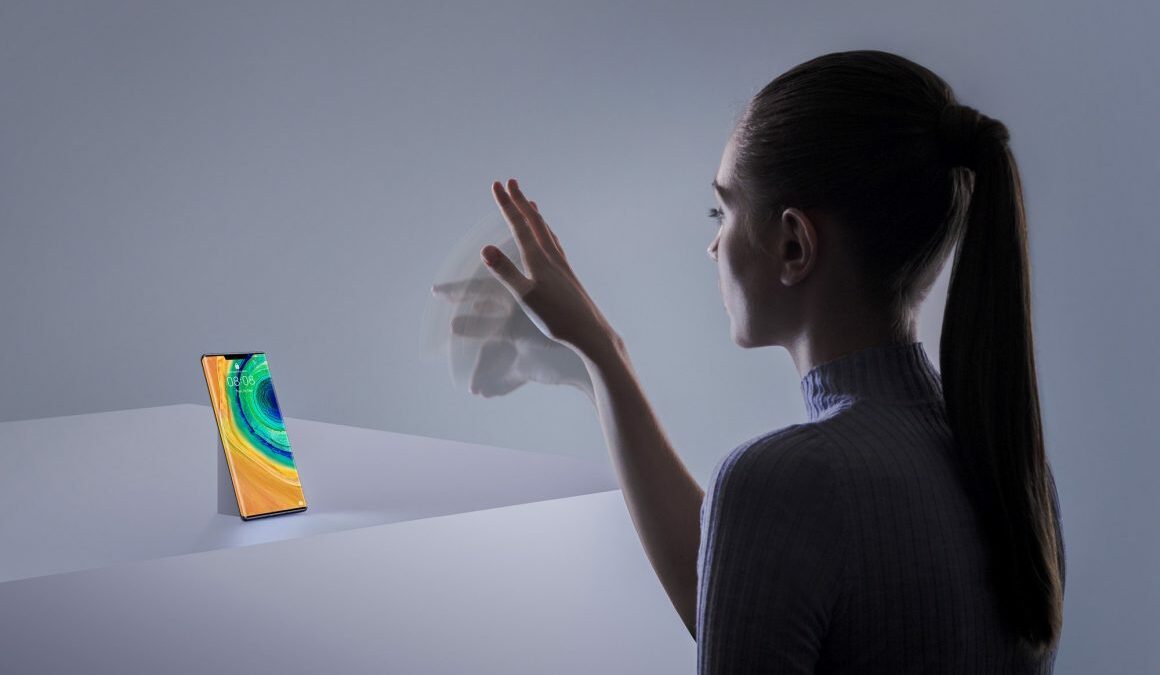 08 Mate 30 Pro Gesture Control e1570004674218