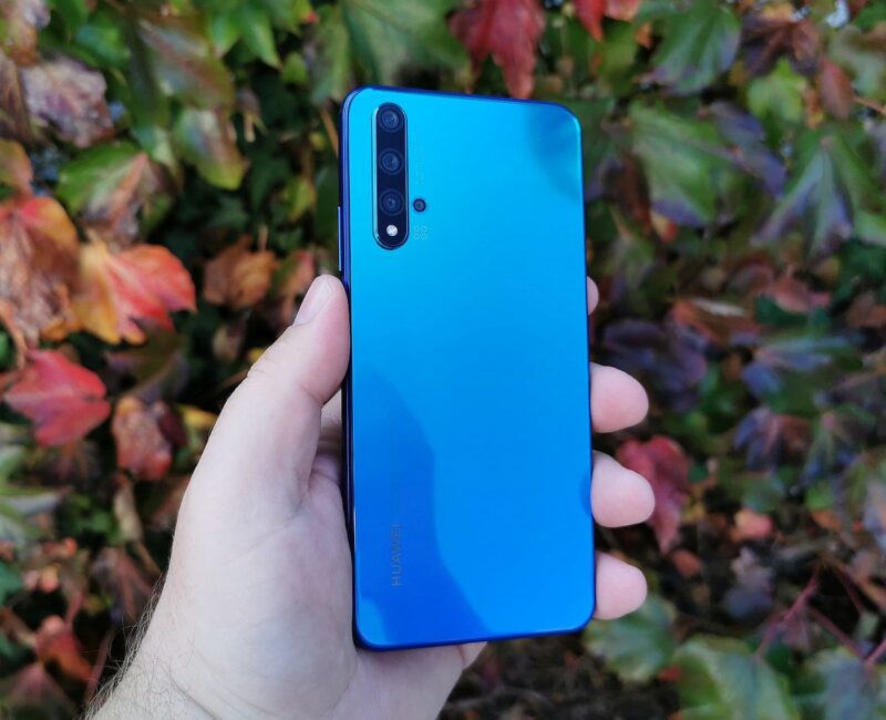 Huawei Nova 5T naslovna