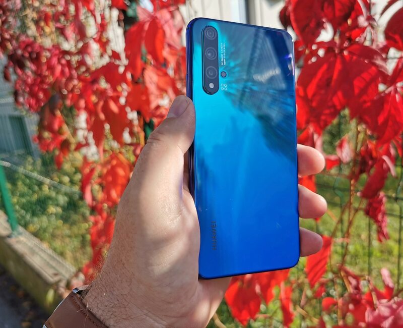 Nova 5T 1