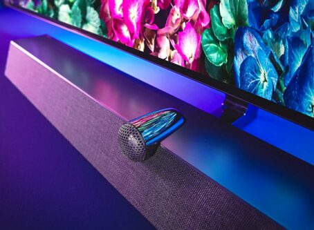 65OLED935