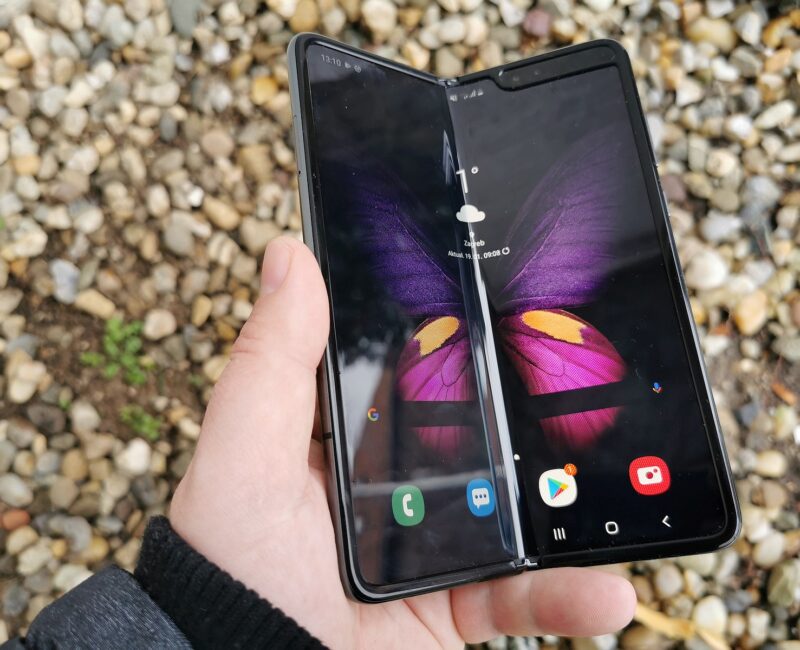 Samsung Galaxy Fold 13