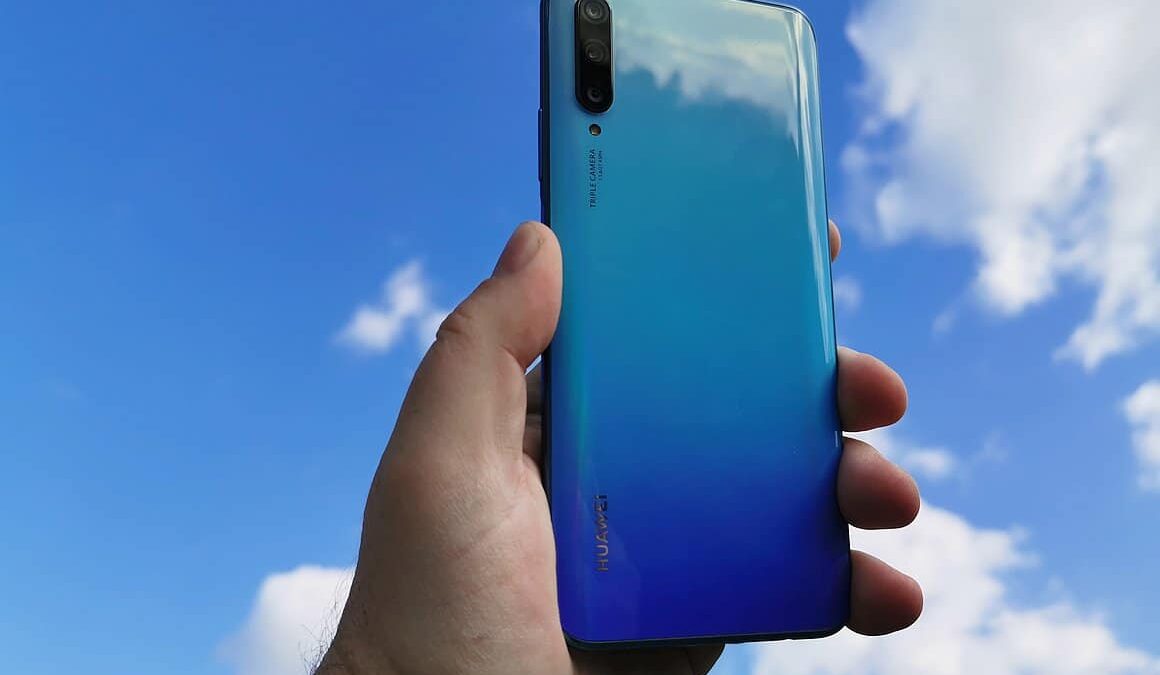 Huawei P Smart Pro naslovna