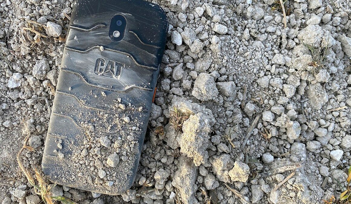 Cat phone S42 Image 5