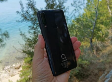 Alcatel 3L 2020