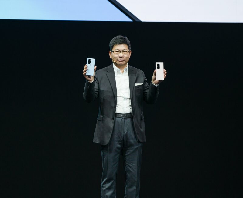 Huawei Mate X2 1