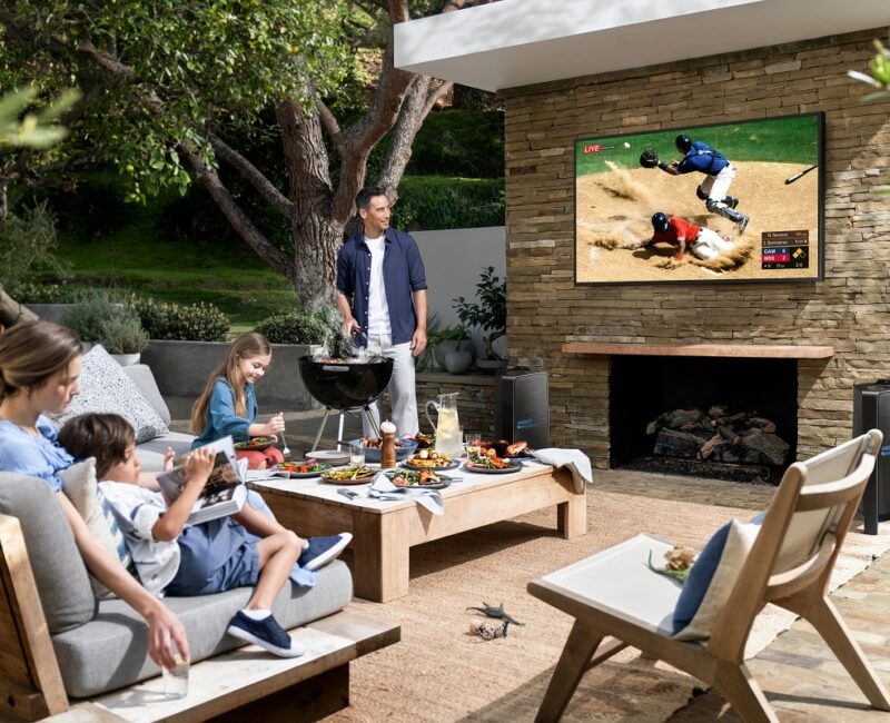 2020 The Terrace Lifestyle Image S01 Sound Tower