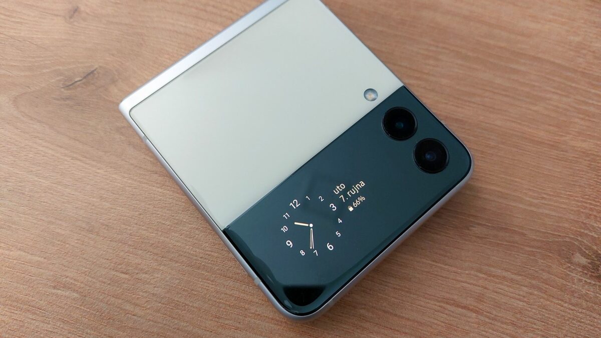 Z Flip3 5G 1