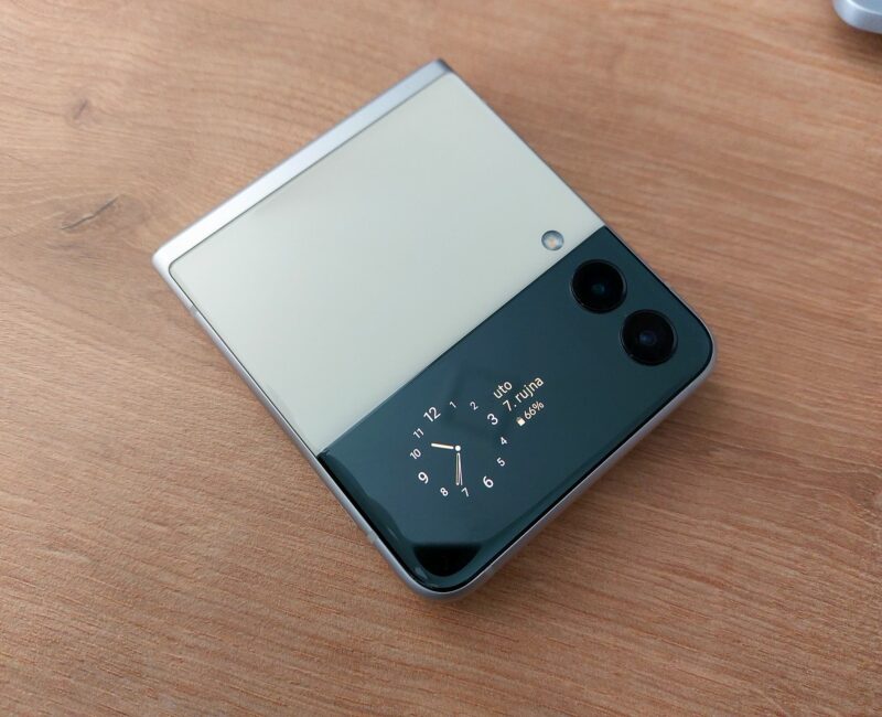 Z Flip3 5G 1