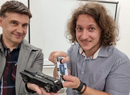 Circuitmess Batmobile Krunoslav Cosic Albert Gajsak 1