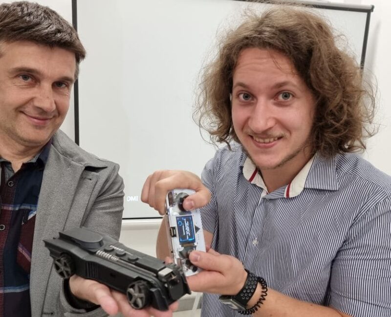 Circuitmess Batmobile Krunoslav Cosic Albert Gajsak 1