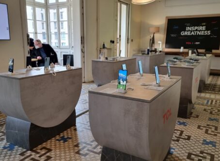 TCL MWC22 Barcelona
