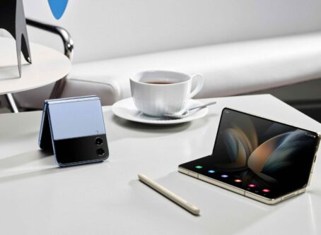 2 052 ecosystyem galaxy zfold4 beige spen zflip4 blue LI e1661886556980