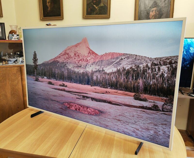 Samsung The Frame QLED 65LS03B lifestyle 33