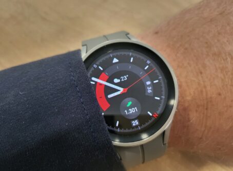 Watch 5 Pro 4