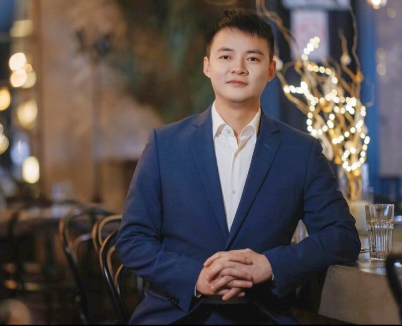 Bruce Huang 2