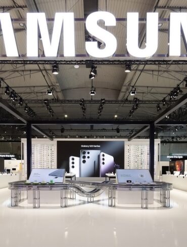 MWC Samsung Booth